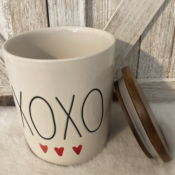 Rae Dunn XOXO Watercolor Hearts Baby Cellar - Picture 4 of 9